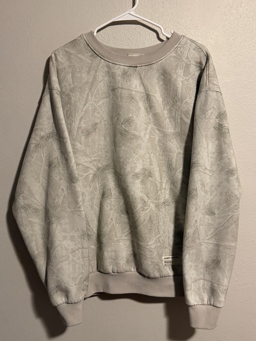 Comfrt Silver Birch Crewneck Sweatshirt
